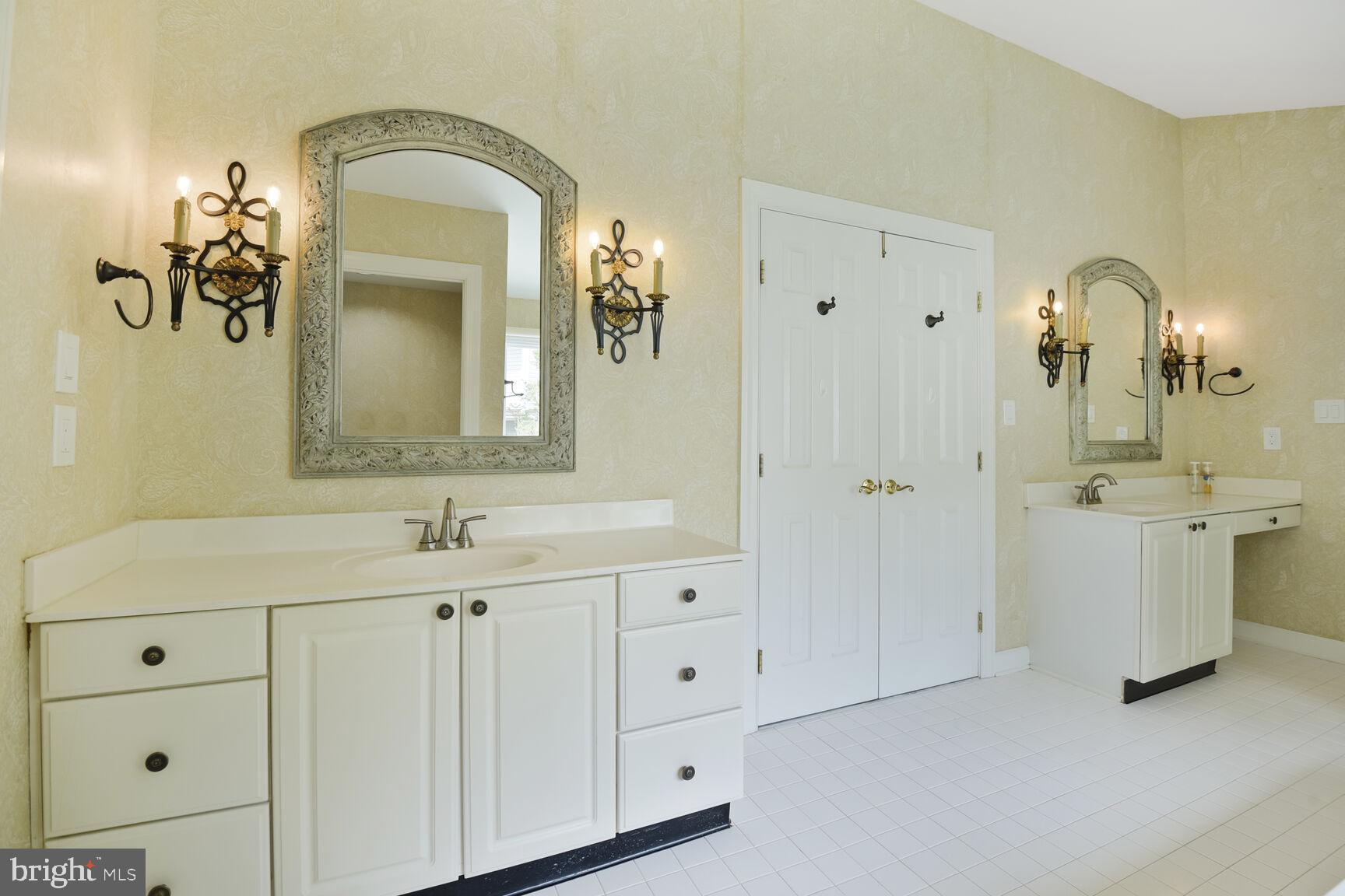 HALLOWELL - Residential