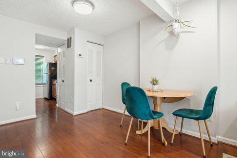 Tiny photo for 8621 Kenosha Court, LORTON, VA 22079 (MLS # VAFX2303374)