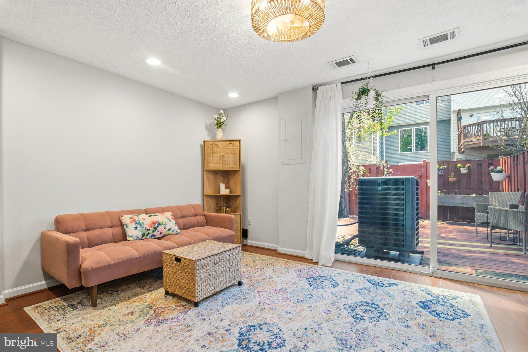 NEWINGTON HEIGHTS - Residential