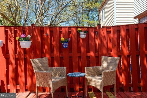 Tiny photo for 8621 Kenosha Court, LORTON, VA 22079 (MLS # VAFX2303374)