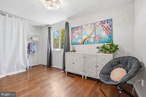 Tiny photo for 8621 Kenosha Court, LORTON, VA 22079 (MLS # VAFX2303374)