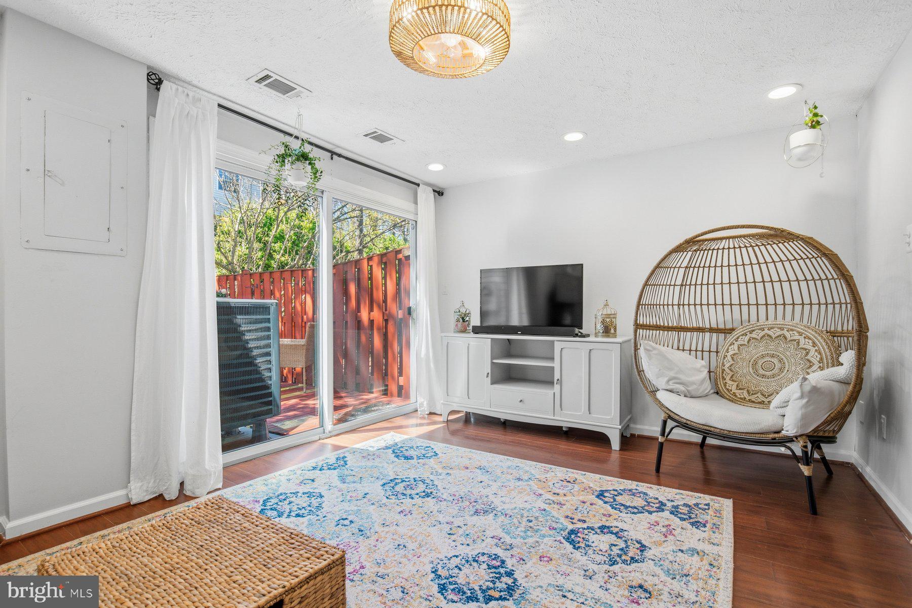 NEWINGTON HEIGHTS - Residential