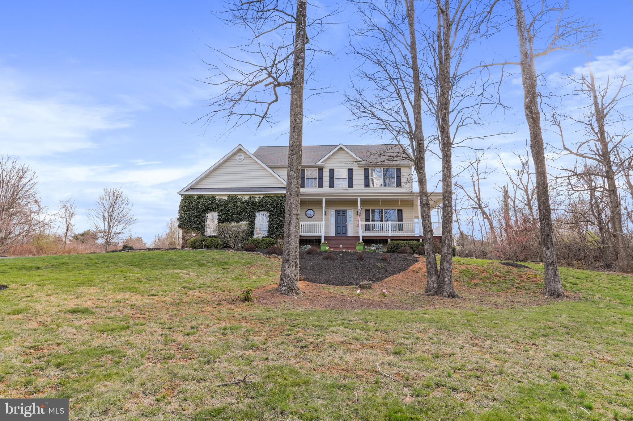 FREEZELAND MANOR - Residential