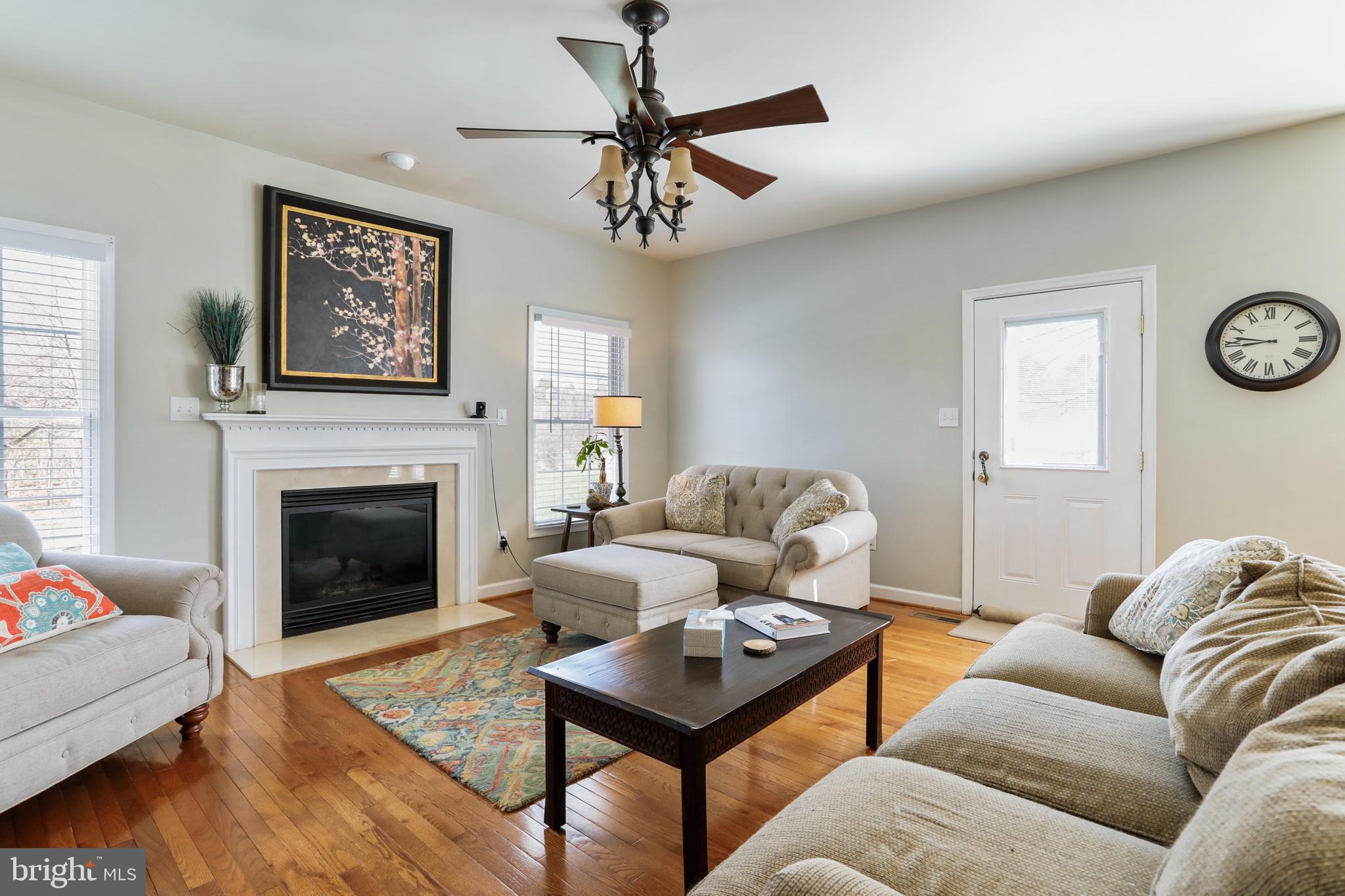 FREEZELAND MANOR - Residential