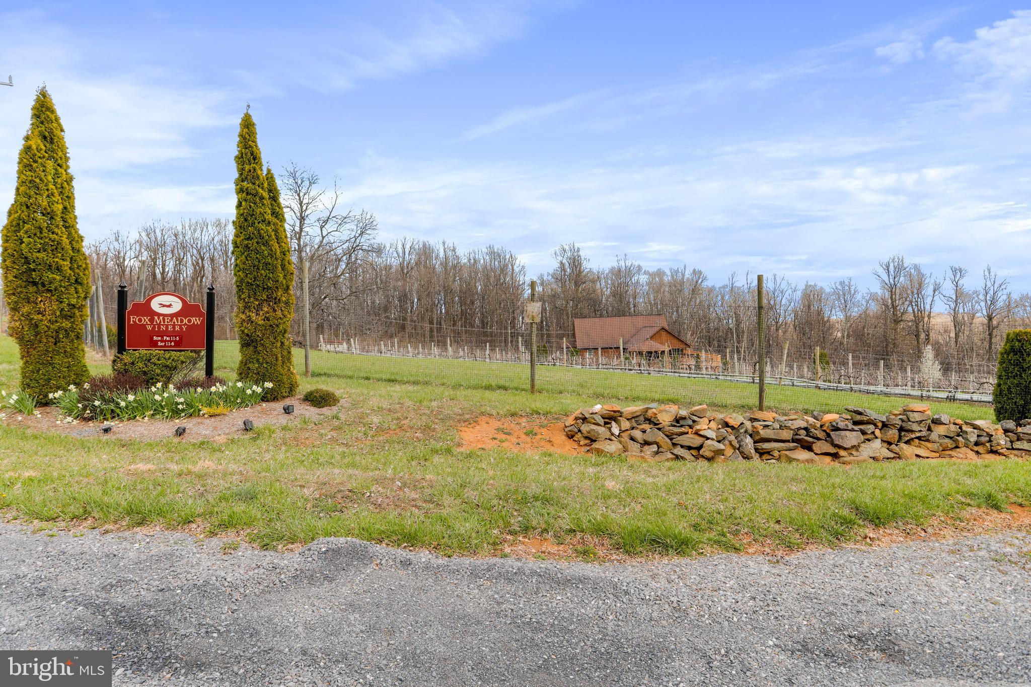 FREEZELAND MANOR - Residential