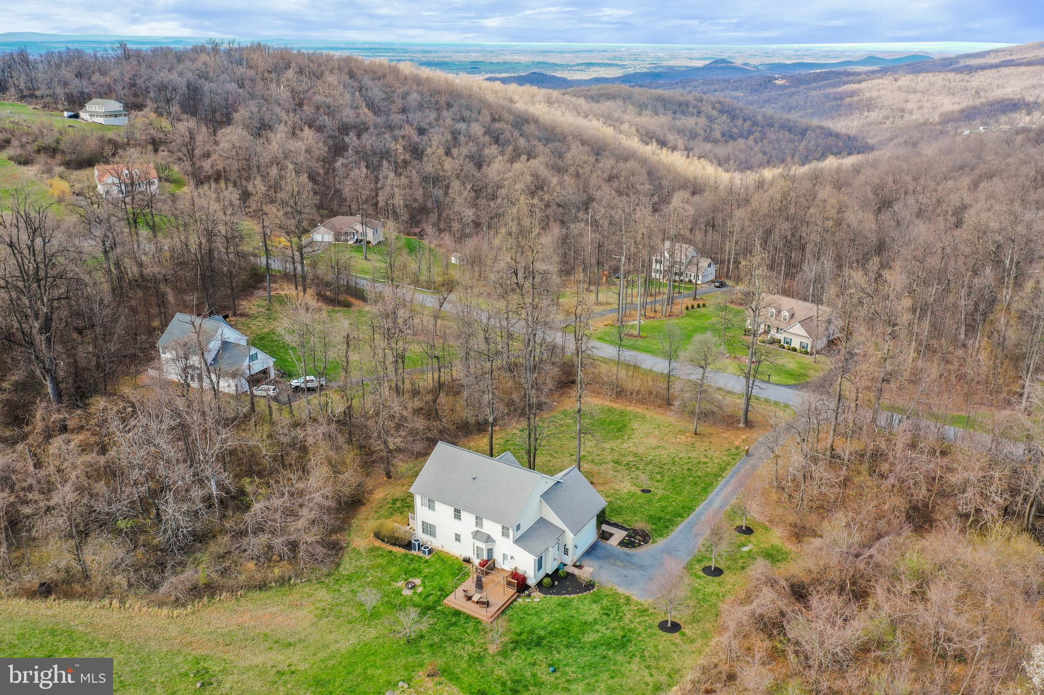 FREEZELAND MANOR - Residential