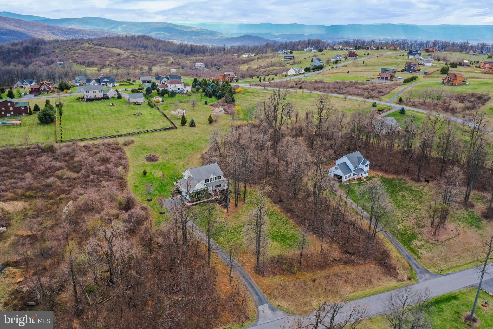 FREEZELAND MANOR - Residential