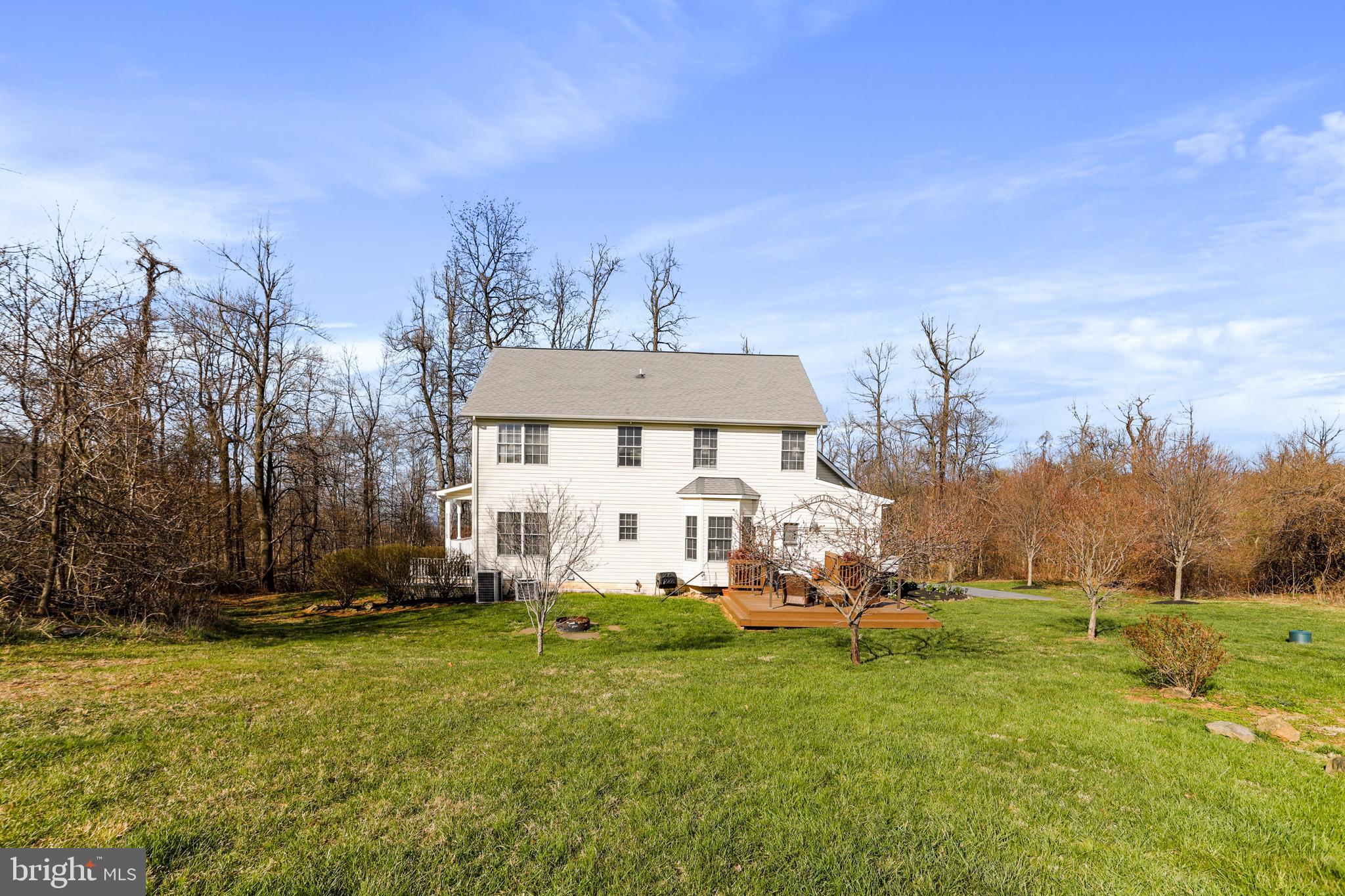 FREEZELAND MANOR - Residential