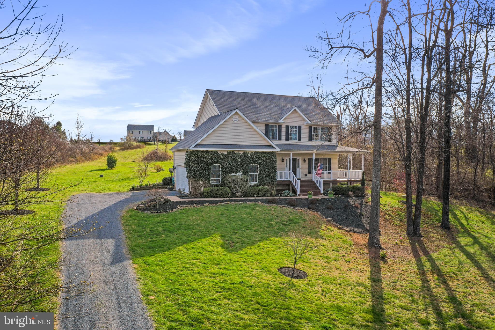 FREEZELAND MANOR - Residential