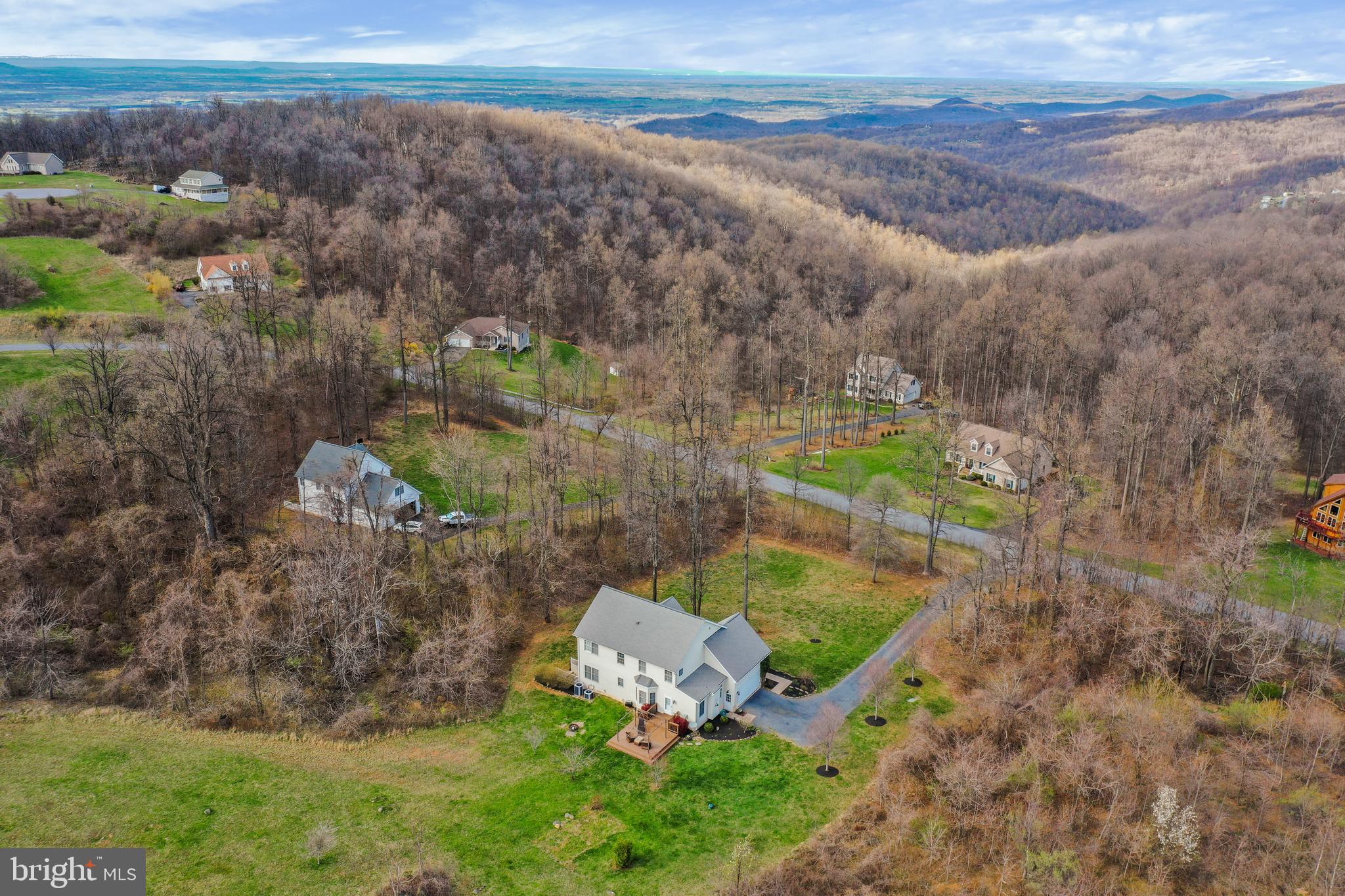 FREEZELAND MANOR - Residential