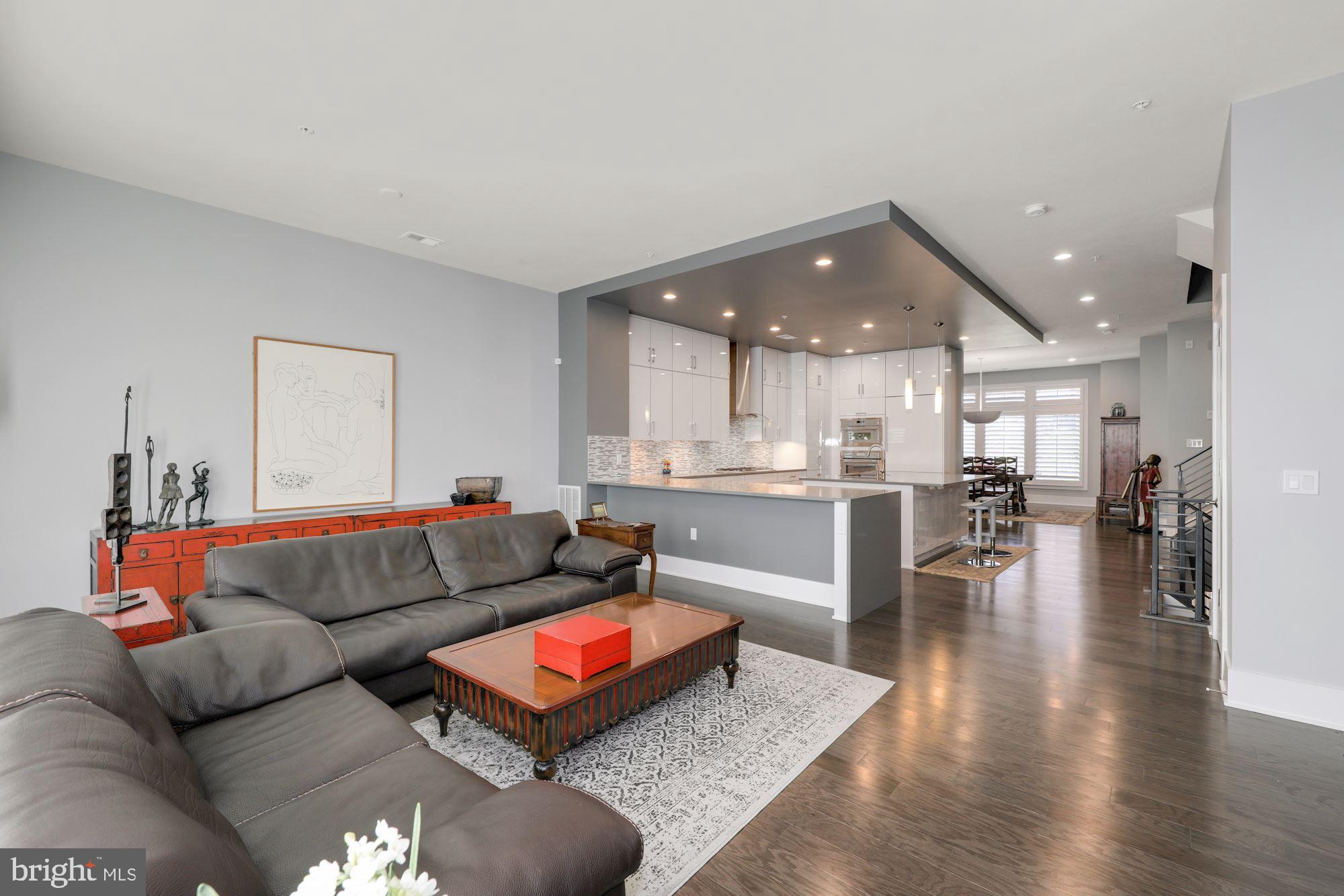 GROSVENOR HEIGHTS - Residential