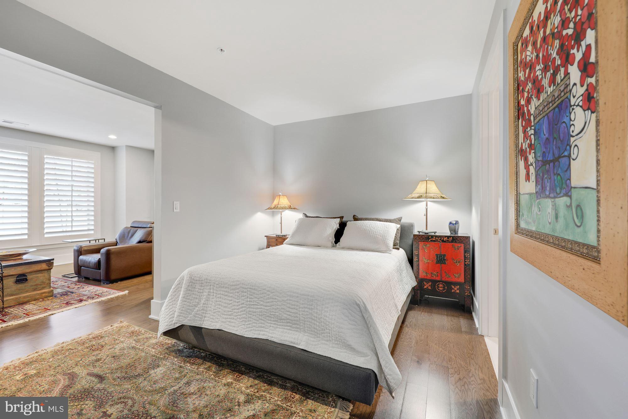 GROSVENOR HEIGHTS - Residential