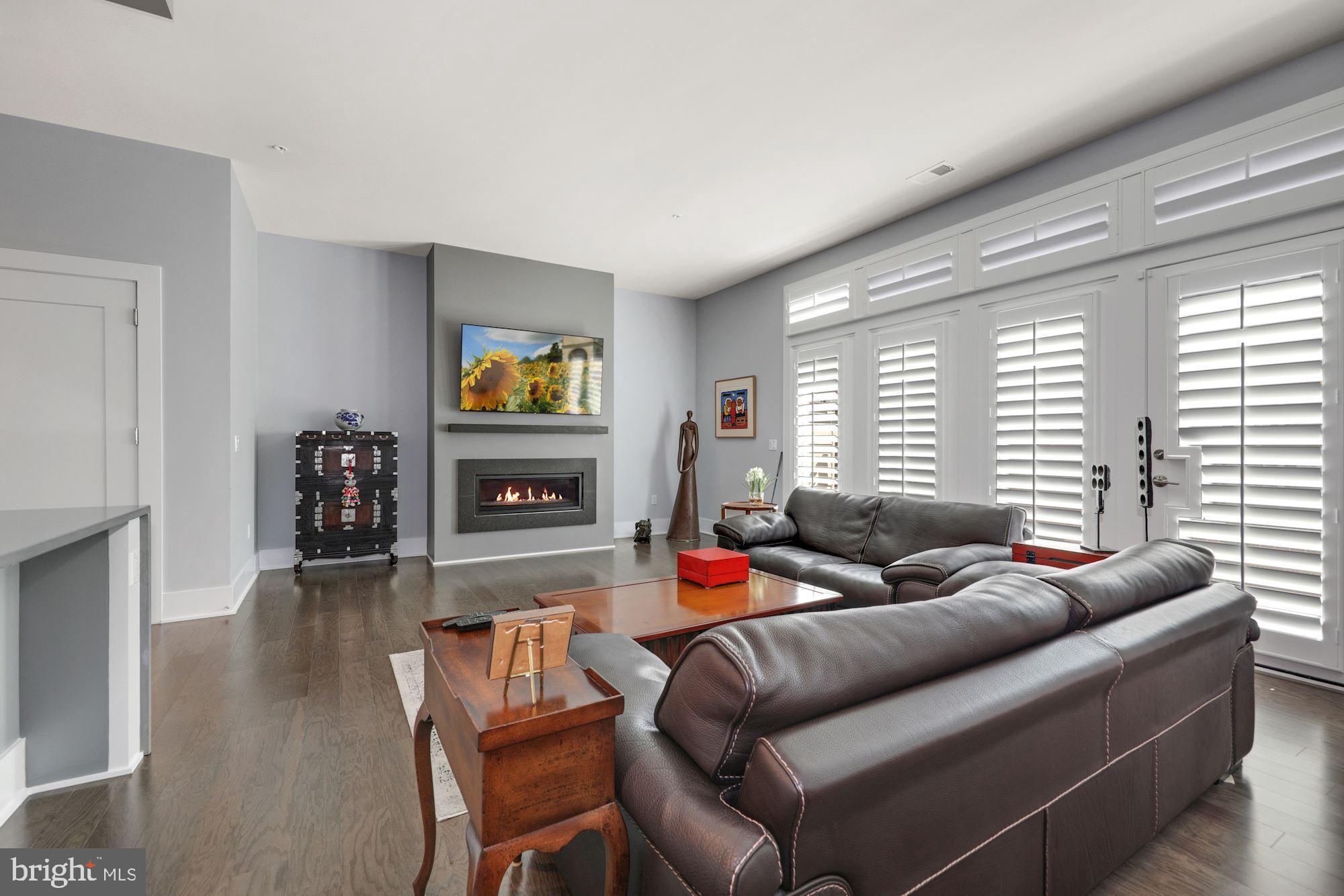 GROSVENOR HEIGHTS - Residential