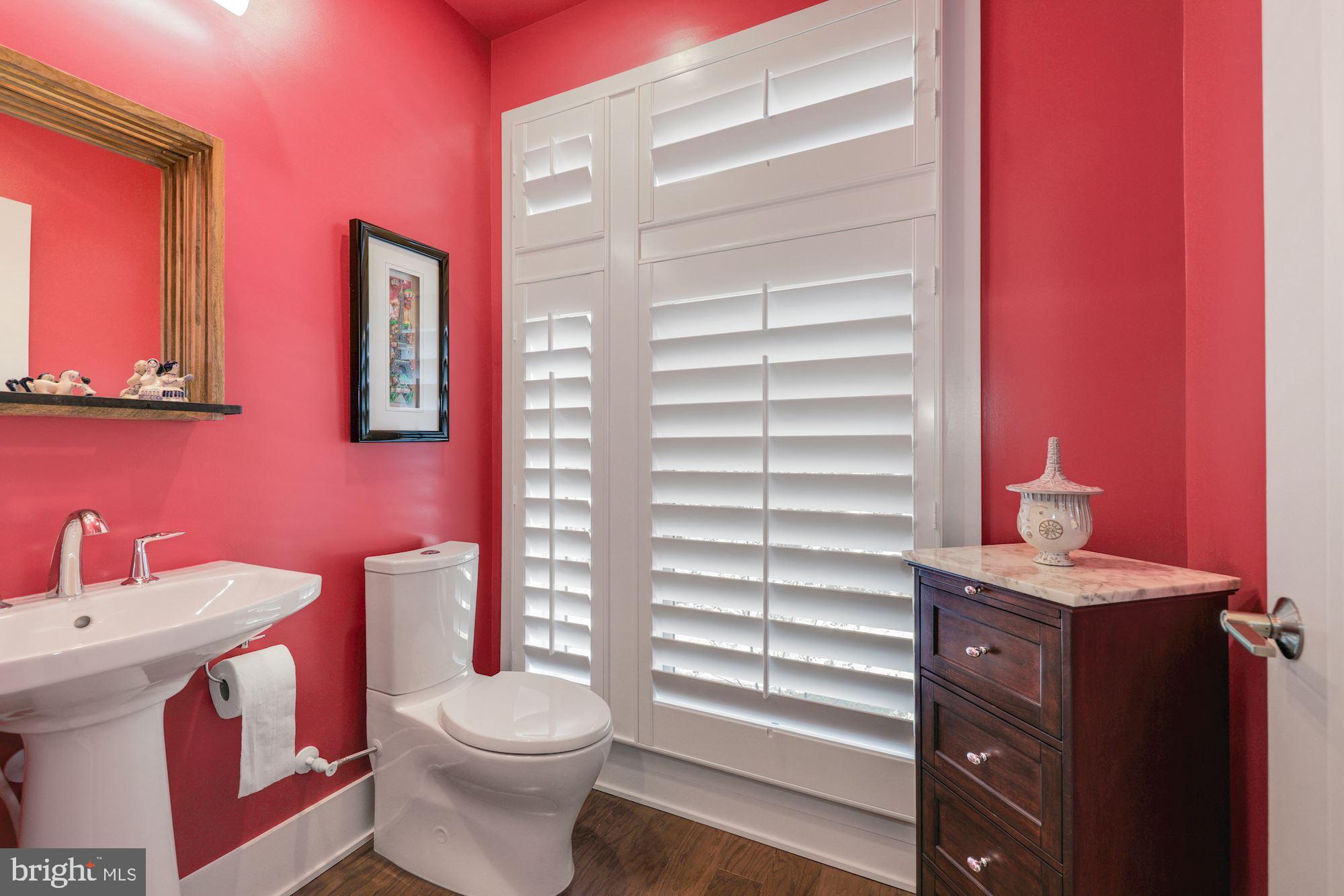 GROSVENOR HEIGHTS - Residential