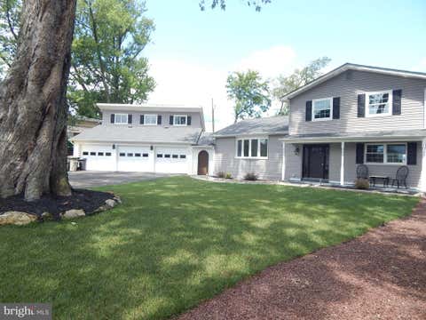 Homes For Sale - 5833 Hill Drive<br/> ALLENTOWN, PA 18104