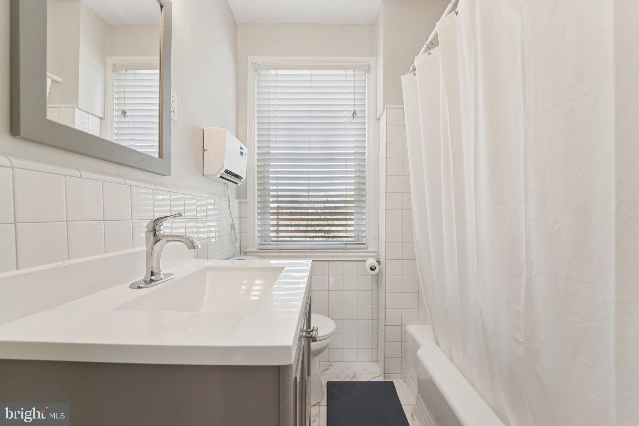 RAMBLEWOOD - Residential