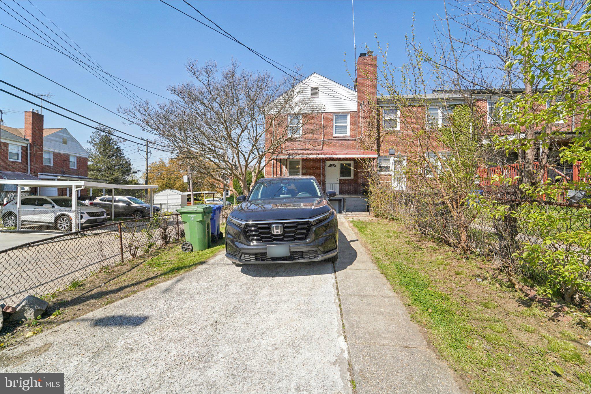 RAMBLEWOOD - Residential