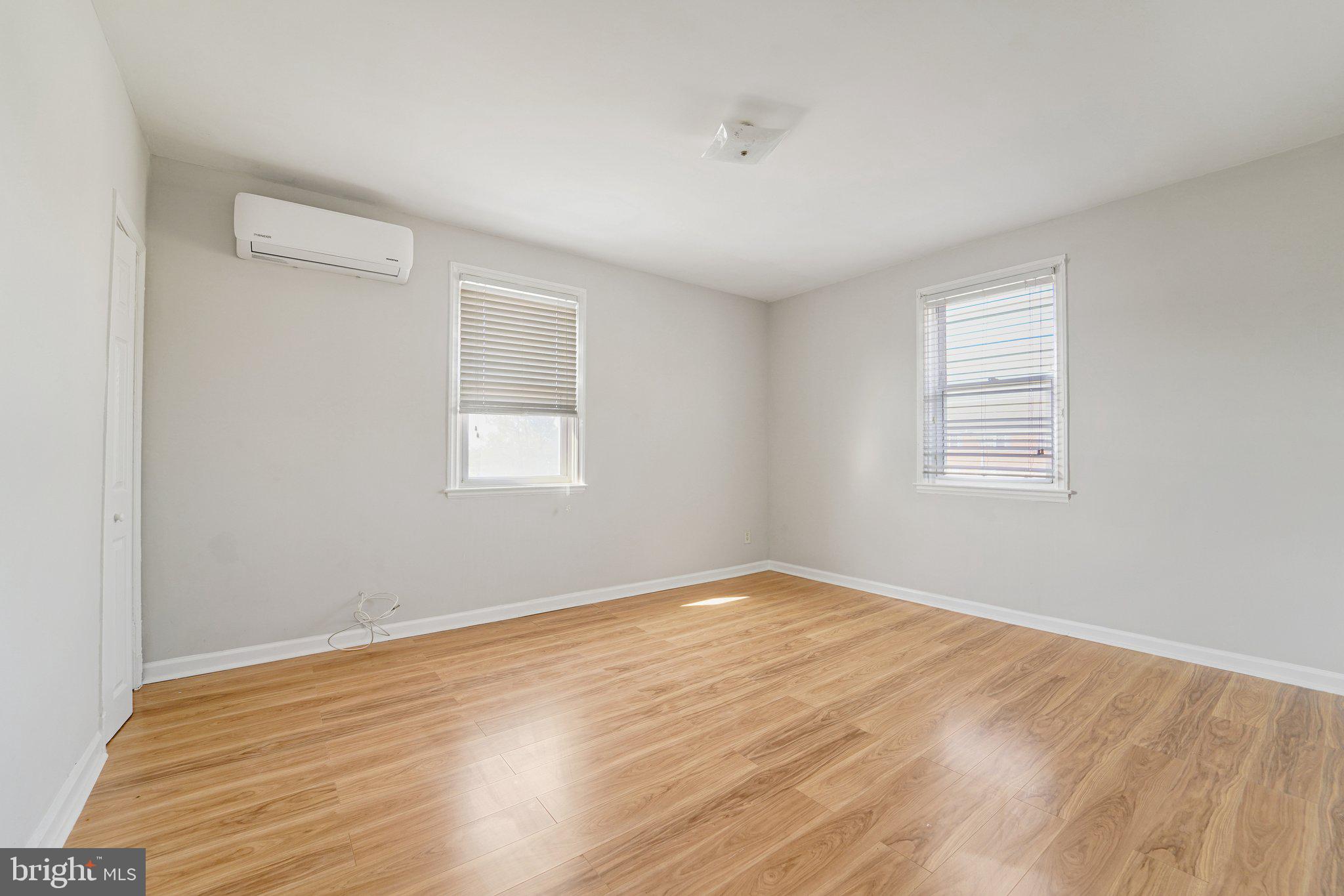 RAMBLEWOOD - Residential