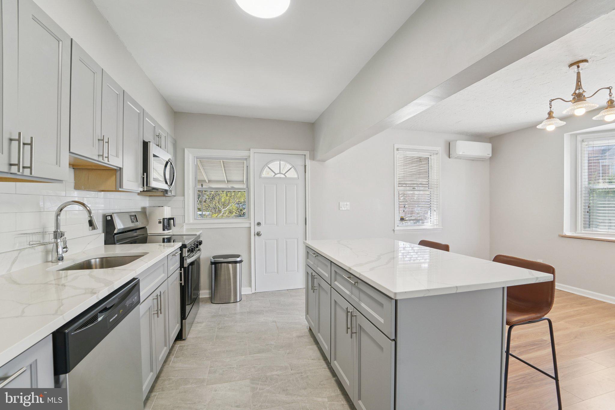 RAMBLEWOOD - Residential