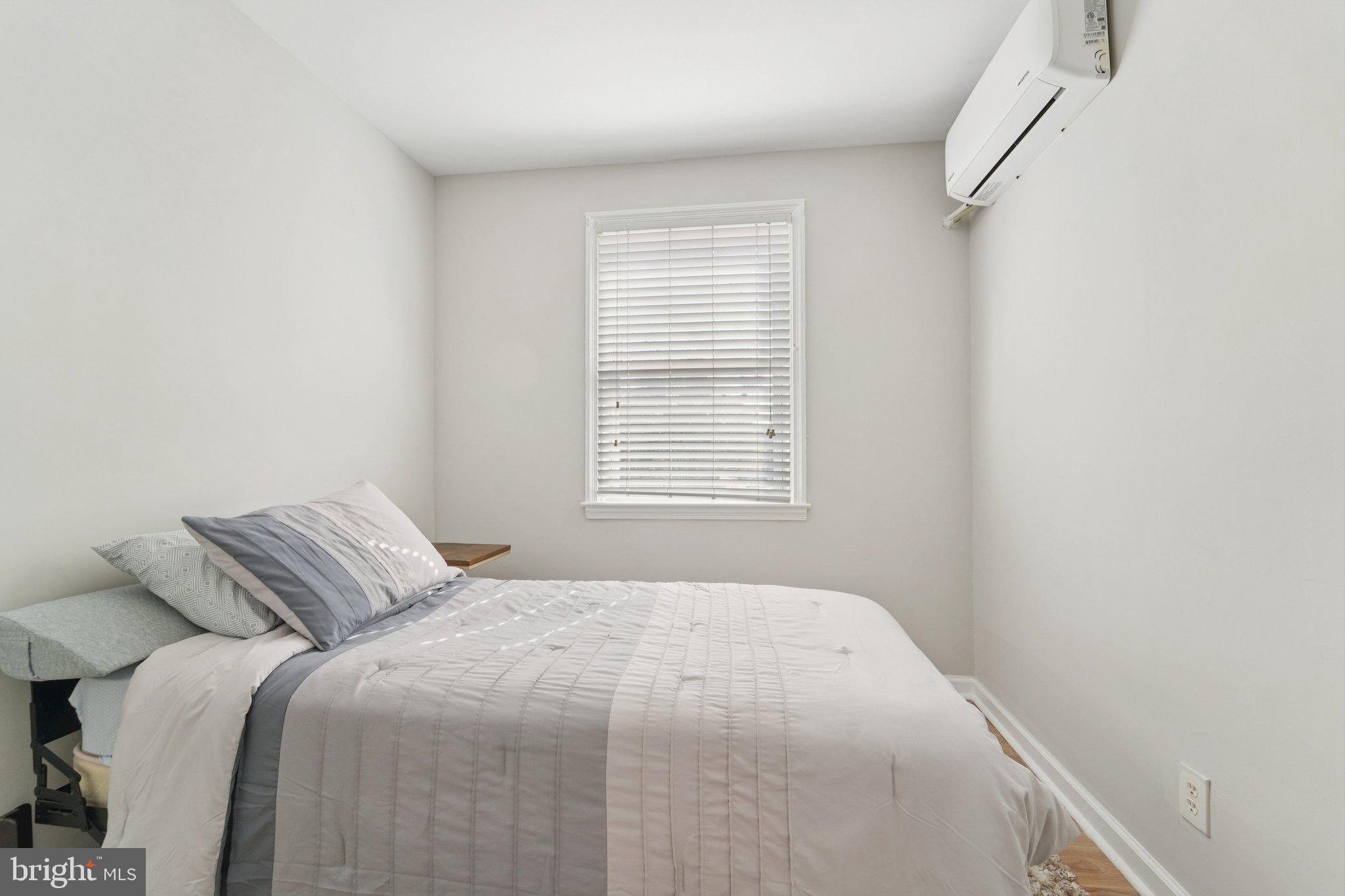 RAMBLEWOOD - Residential