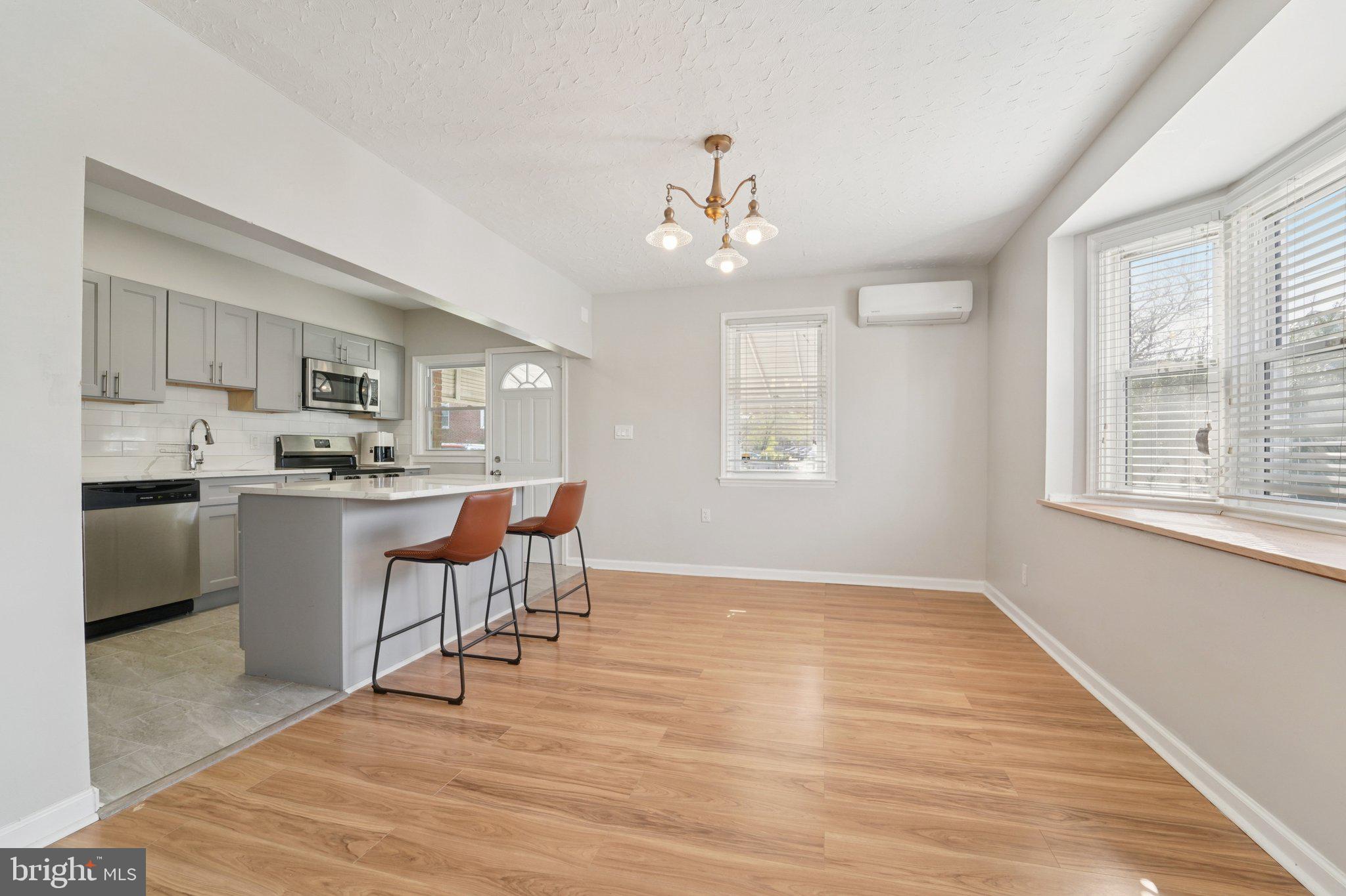 RAMBLEWOOD - Residential