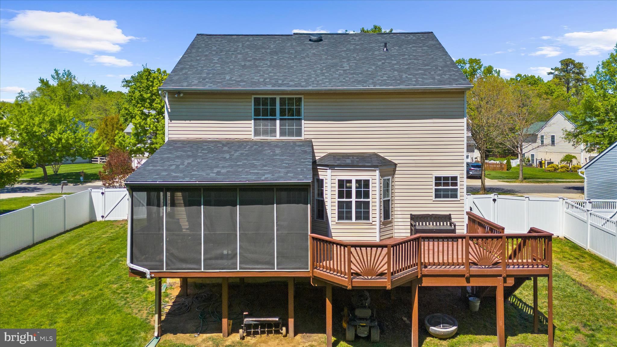 WILLOW RUN - Residential