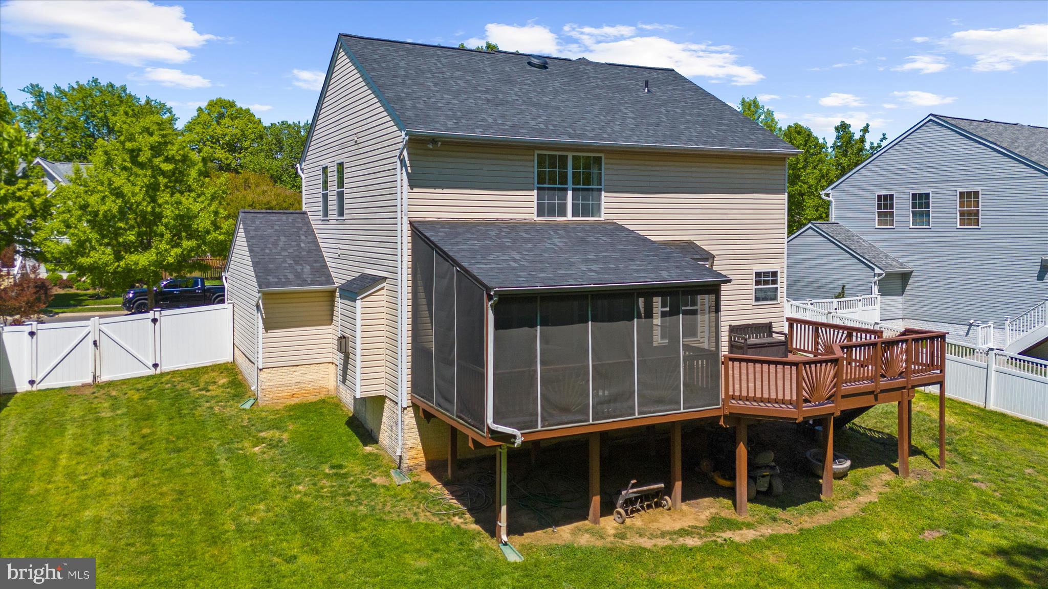 WILLOW RUN - Residential
