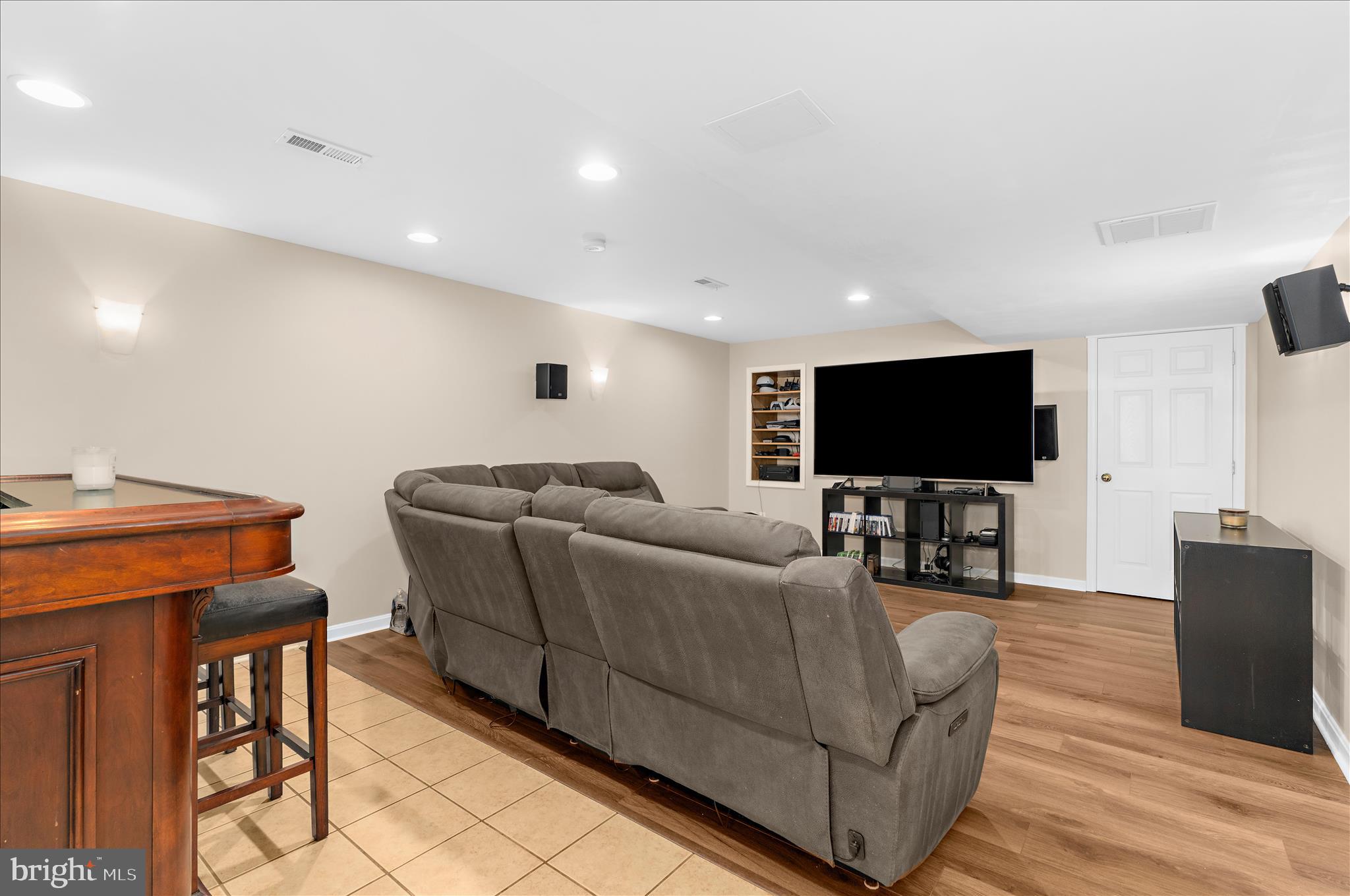 WILLOW RUN - Residential