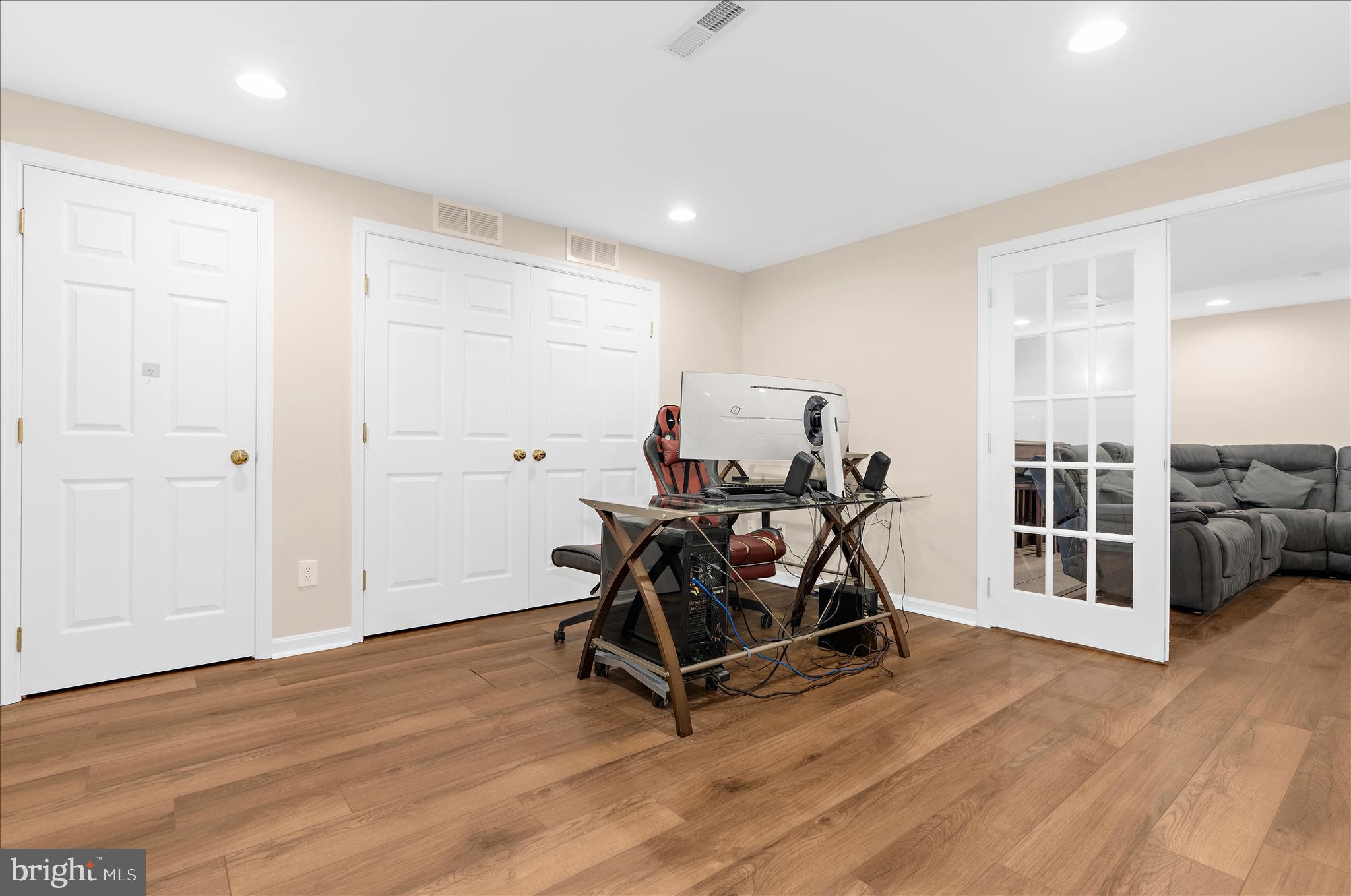 WILLOW RUN - Residential