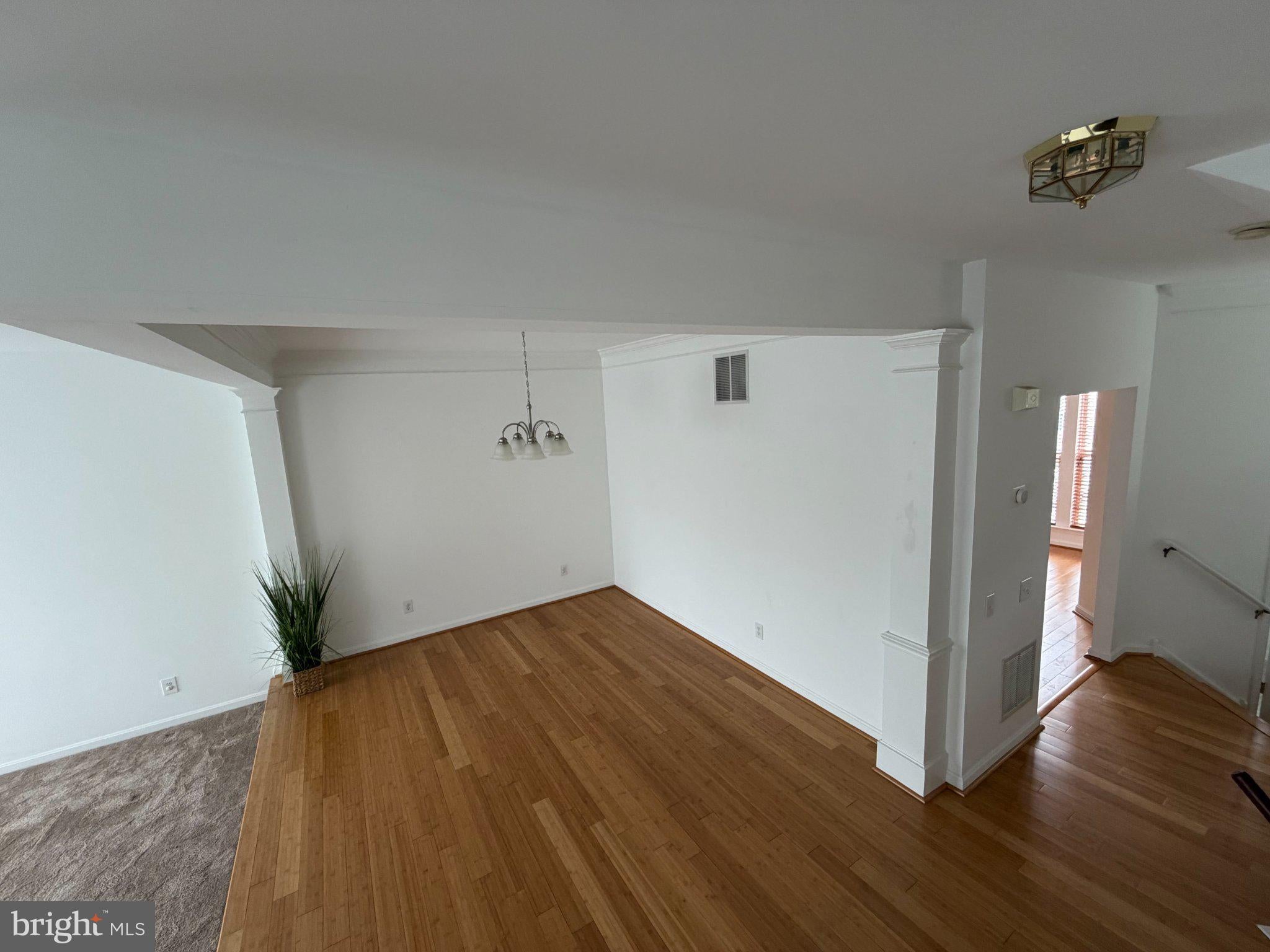 27 ADDISON COURT 2804