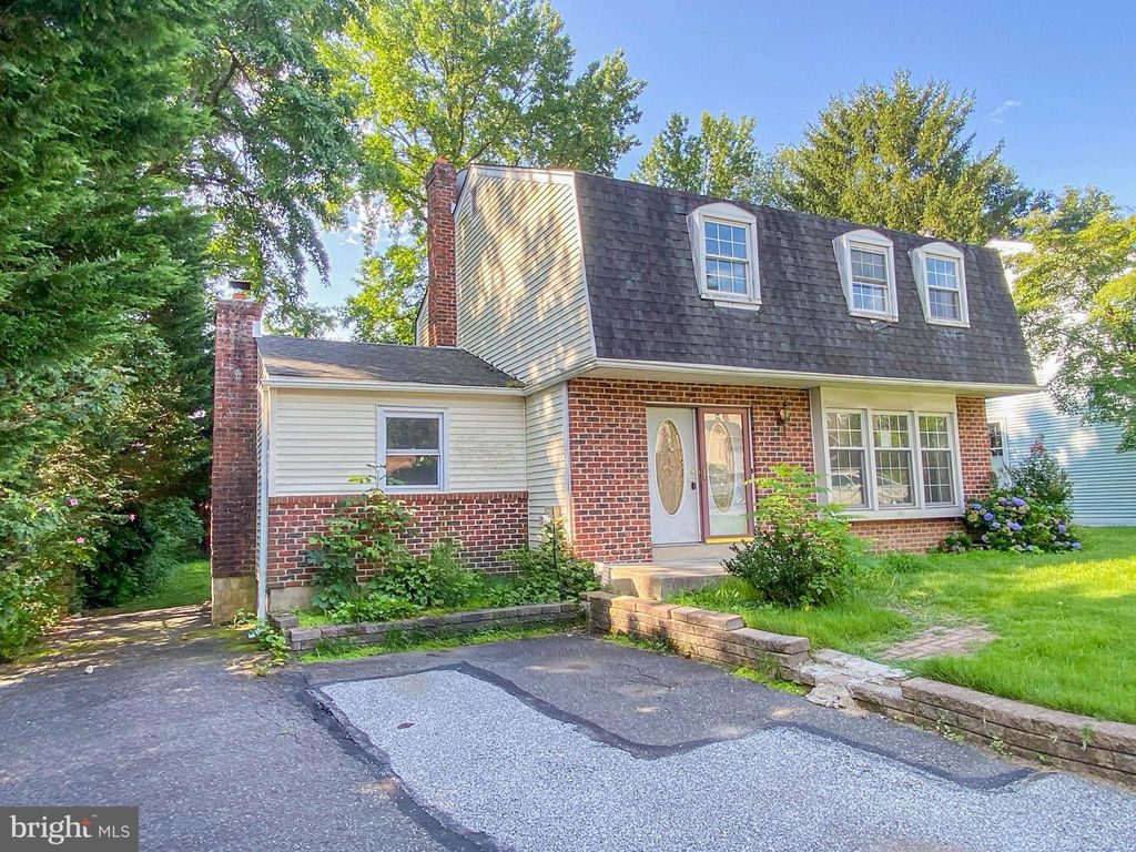 Photo of 206 Chestnut Avenue, MEDIA, PA 19063 (MLS # PADE2097084)