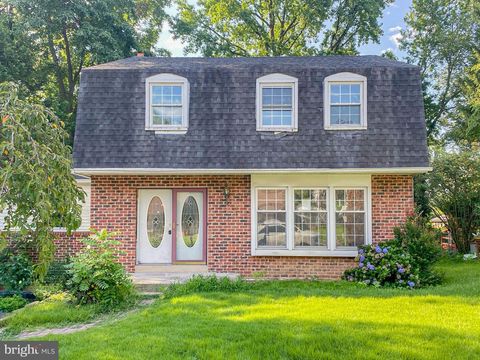 Homes For Sale - 206 Chestnut Avenue<br/> Delaware County, MEDIA, PA 19063