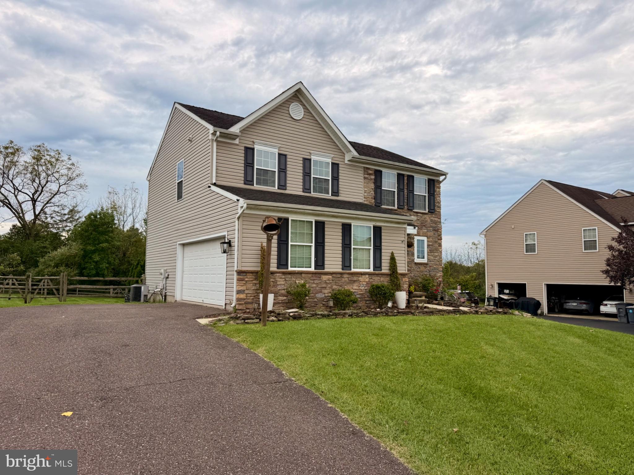 138 MEADOWSIDE DRIVE