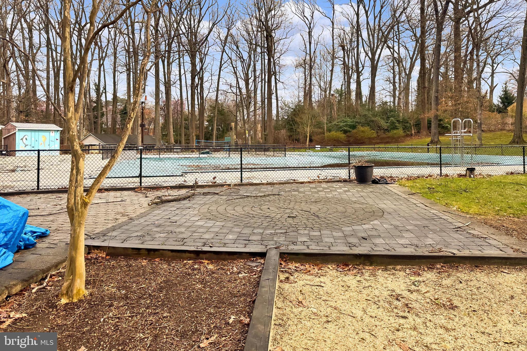 COLUMBIA PINES - Residential