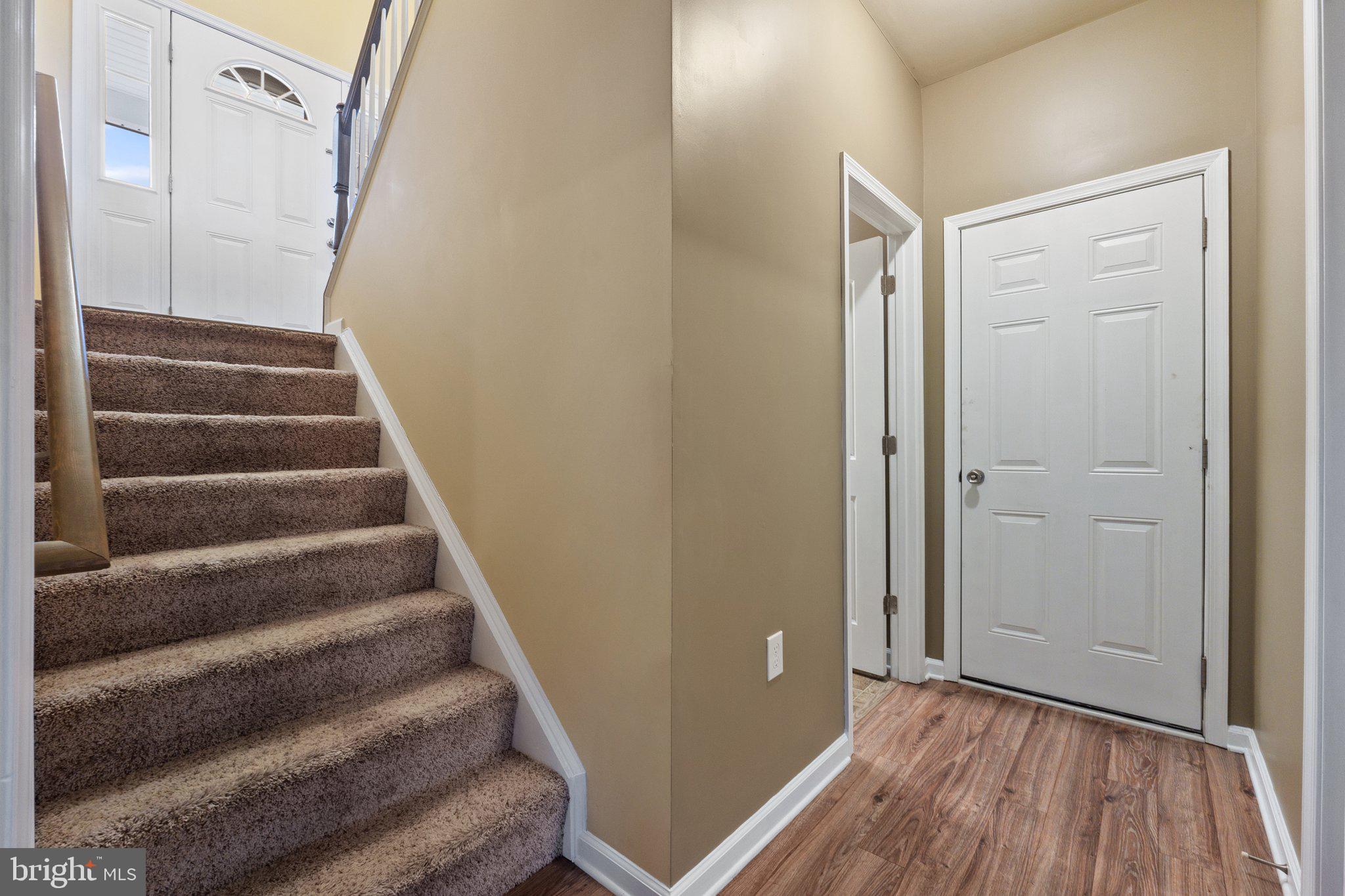 RED HILL - Residential