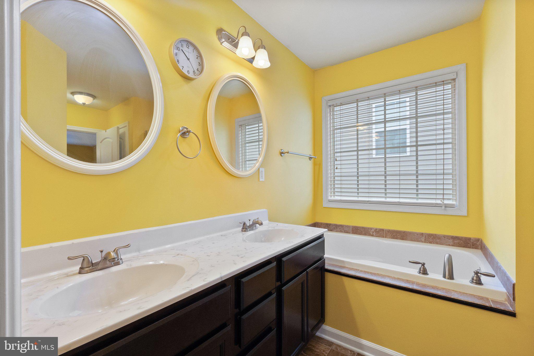 RED HILL - Residential