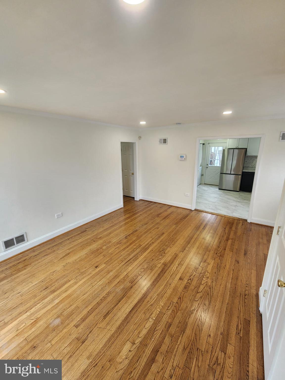 LAUREL GARDENS - Residential