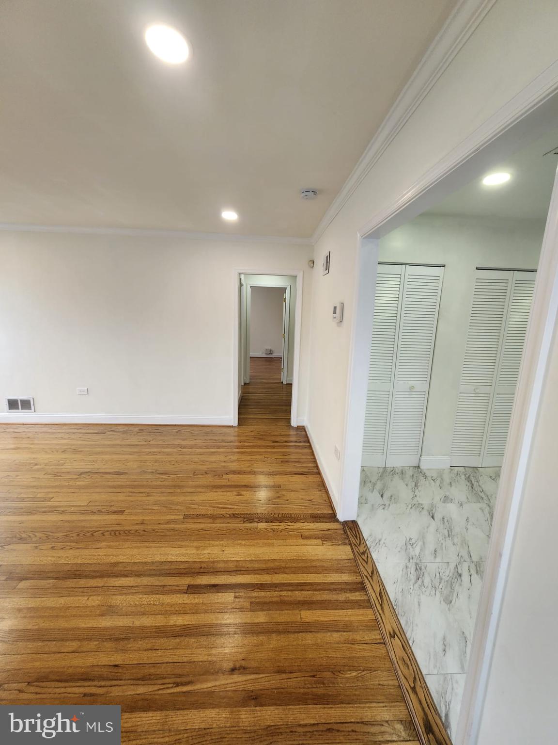 LAUREL GARDENS - Residential