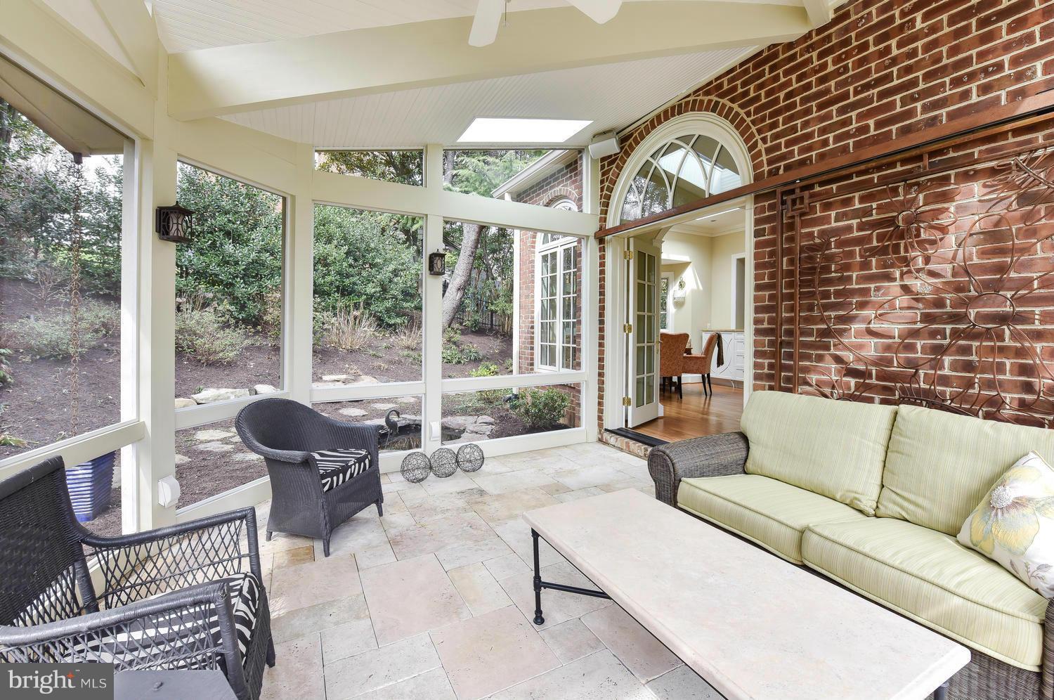 ROSEMONT - Residential