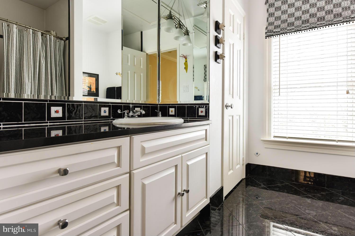 ROSEMONT - Residential