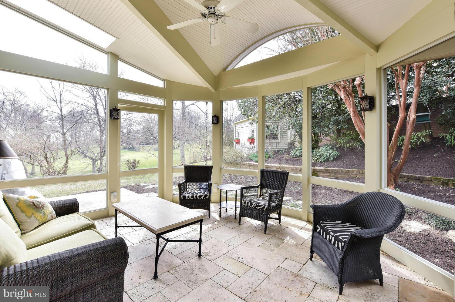 ROSEMONT - Residential