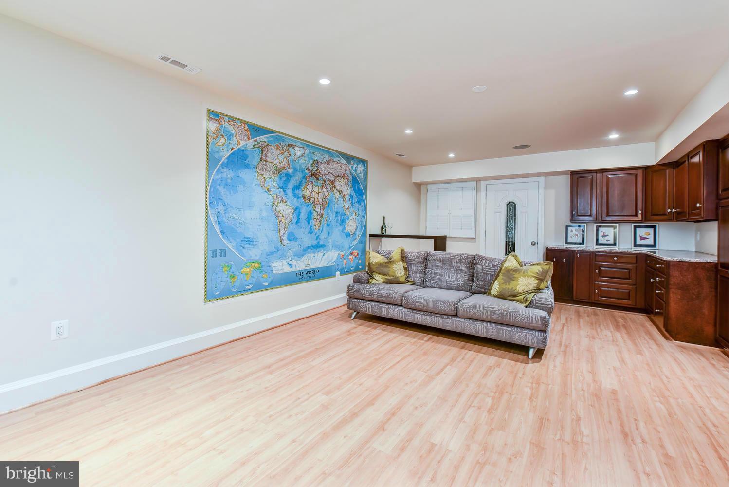 ROSEMONT - Residential