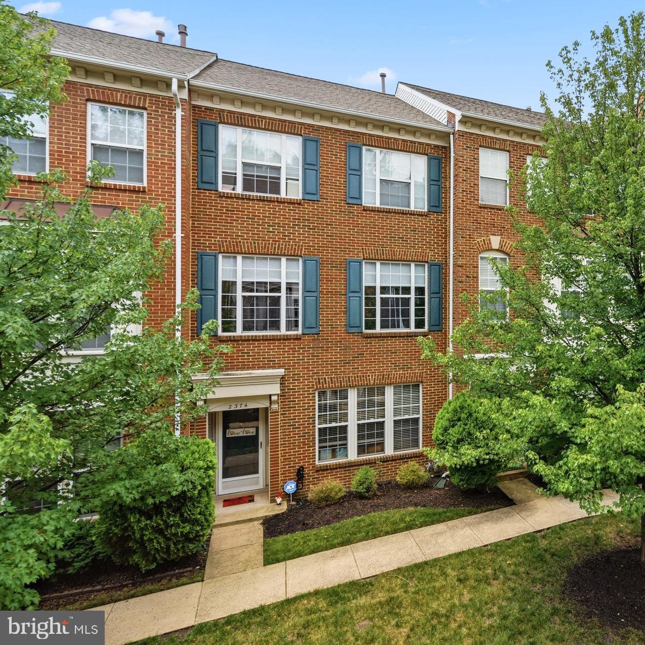 2313 HUNTINGTON STATION COURT