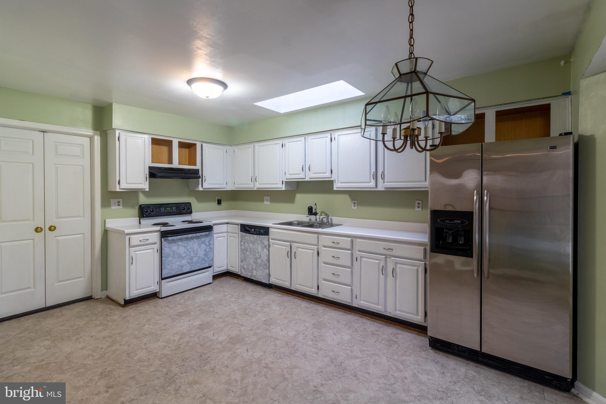 VILLAGES OF MARLBOROUGH - Residential Lease