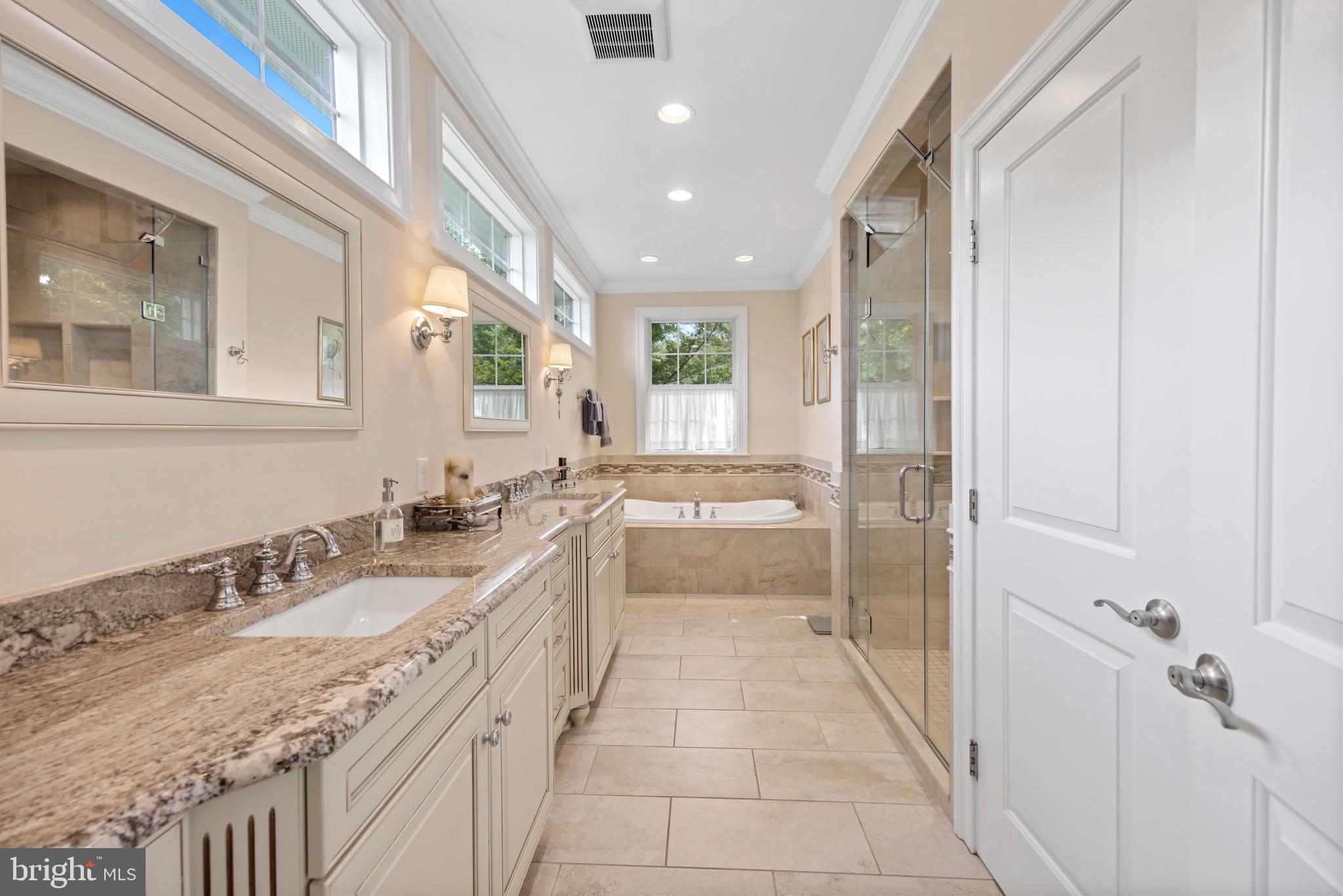 BLOODY POINT FARM - Residential