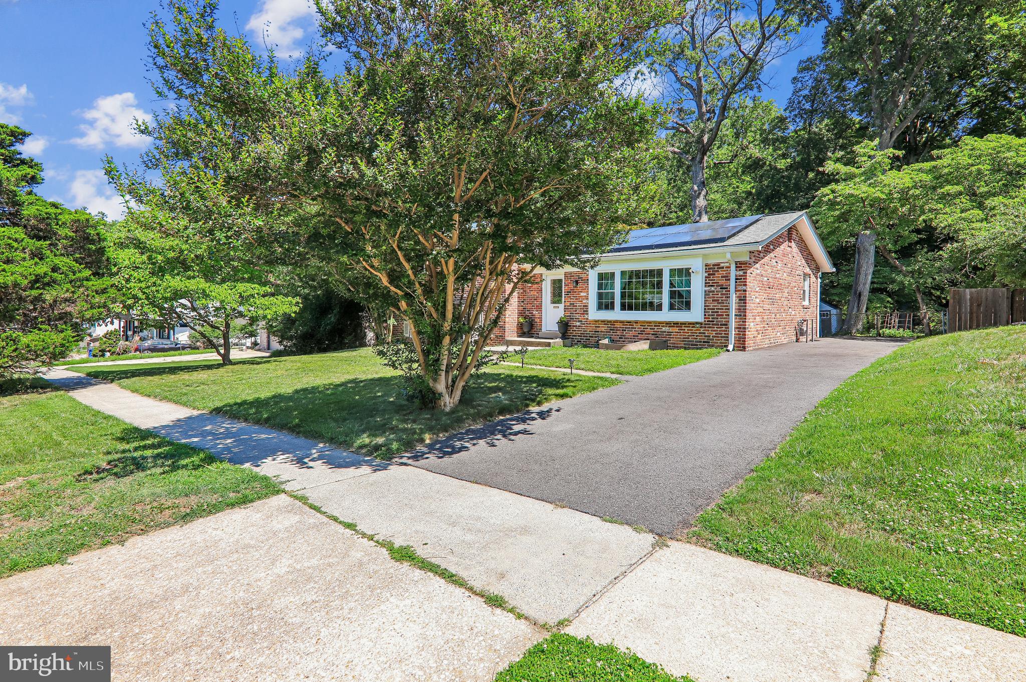 1002 DEVERE DRIVE