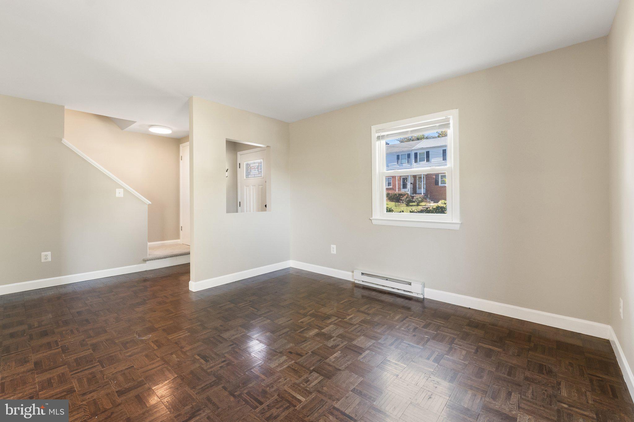 MONROE MANOR - Residential