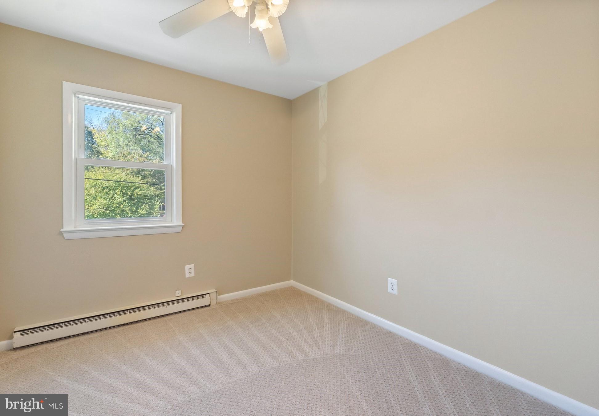 MONROE MANOR - Residential