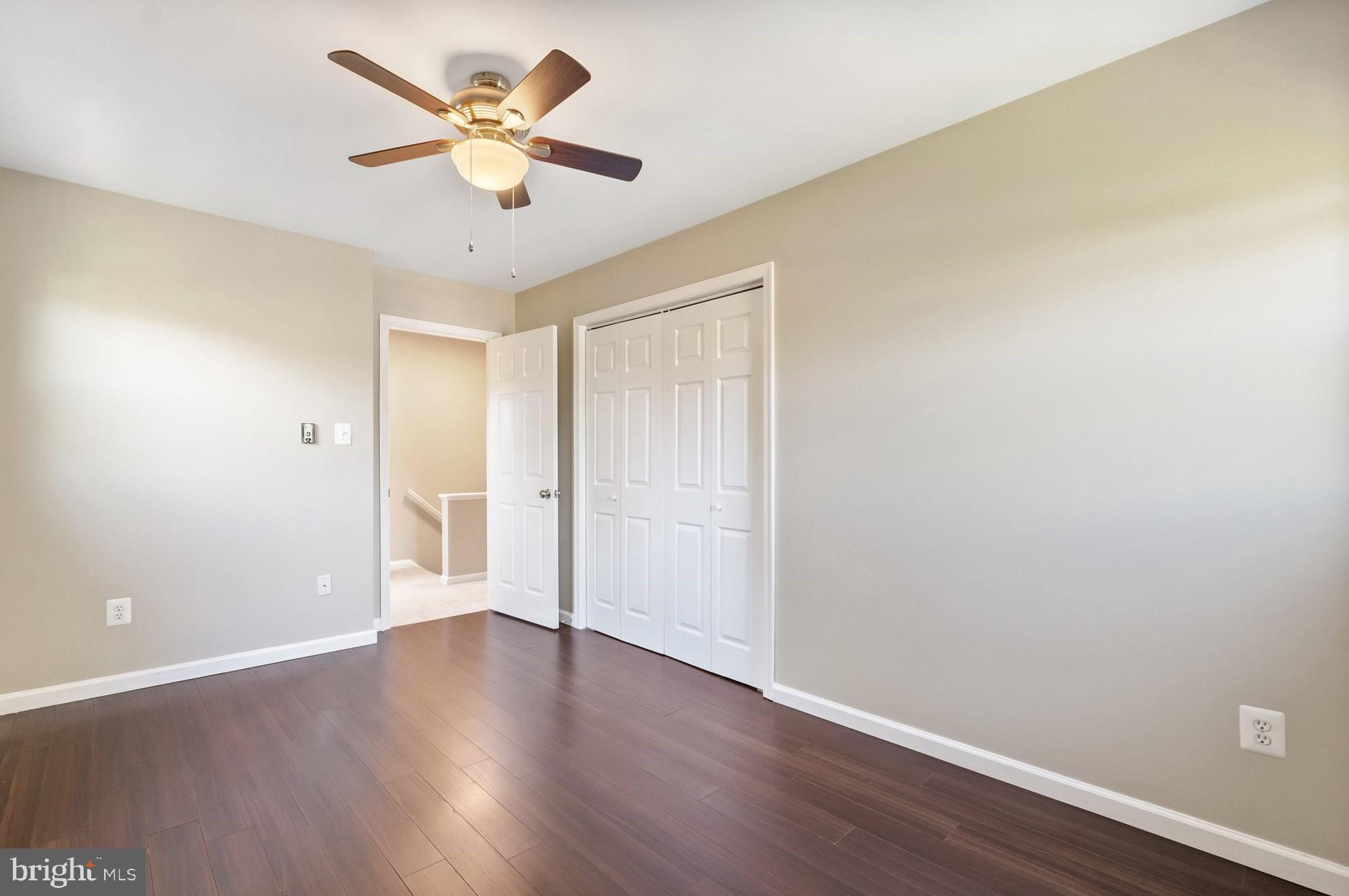 MONROE MANOR - Residential