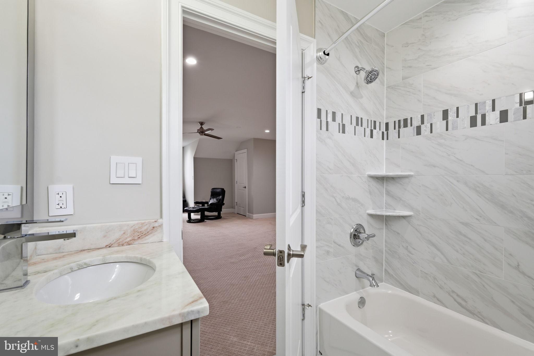 ORCHARD VIEW - Residential